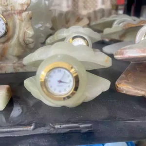 ساعت سنگی صدفی