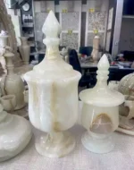 شکلات خوری سنگی