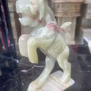 مجسمه ببر سنگی