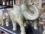 مجسمه فیل سنگی